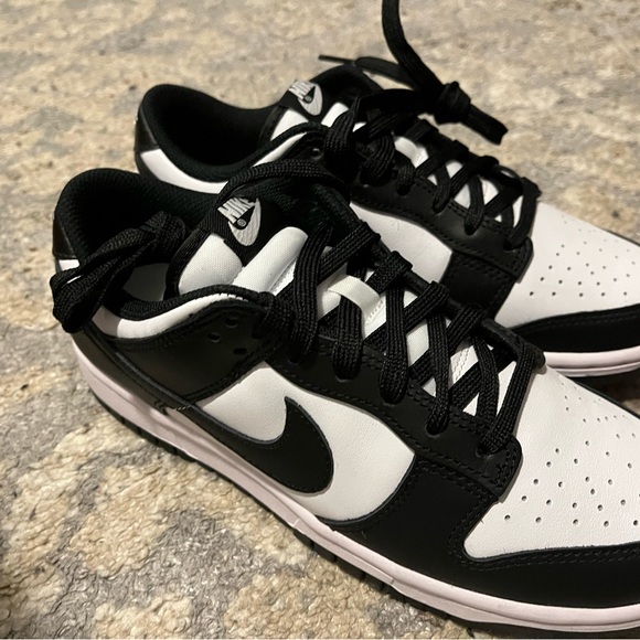 Nike panda dunks size 7 - Picture 3 of 6
